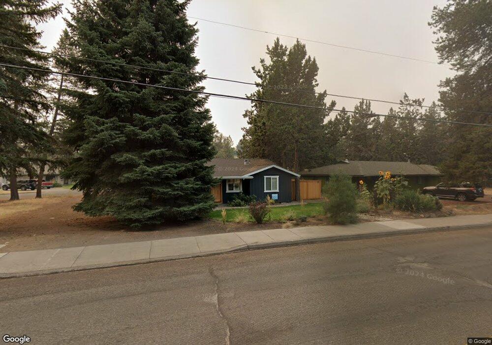 1055 NE Bear Creek Rd, Bend, OR 97701 - photo 1