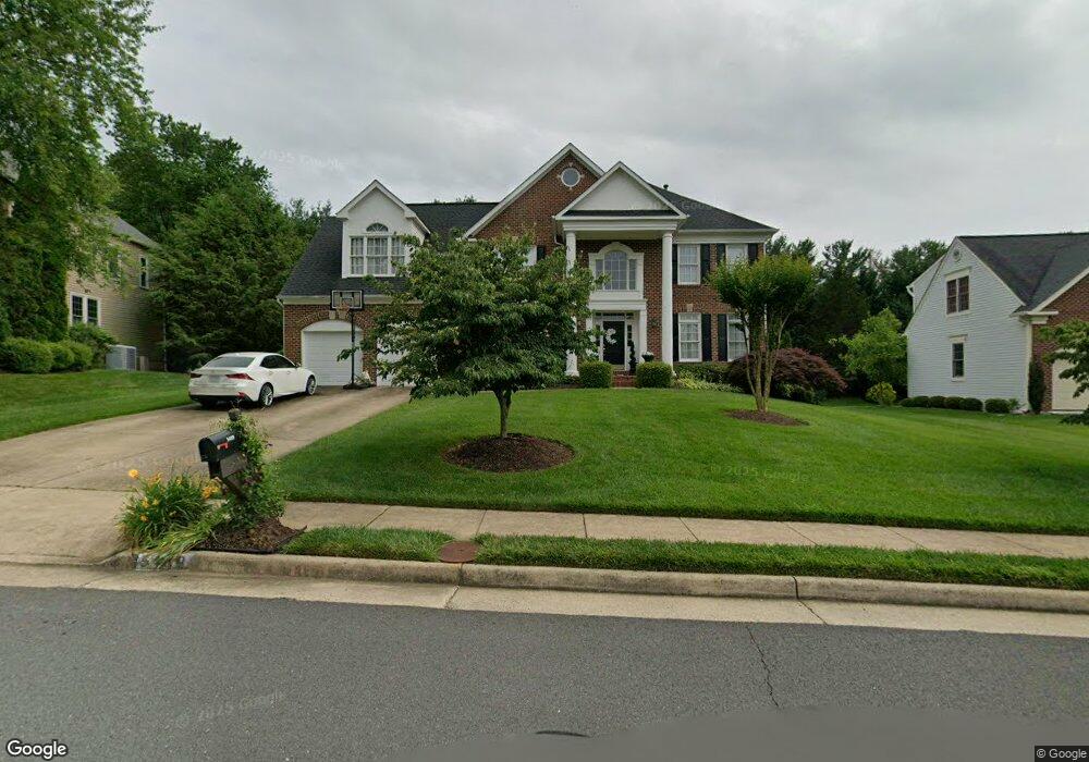 5489 Ashleigh Rd, Fairfax, VA 22030 - photo 1