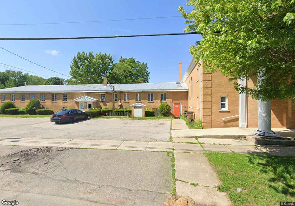 742 Neubert Ave, Flint, MI 48507 - photo 1