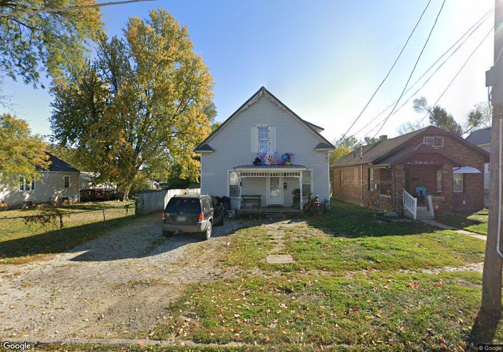 214 E 8th St S, Newton, IA 50208 - photo 1