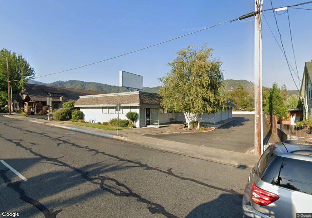 1021 NE 6th St, Grants Pass, OR 97526 - photo 1