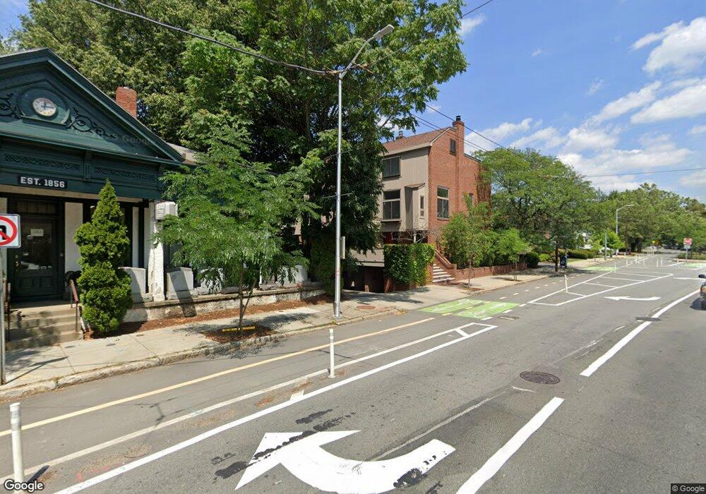 581 Mt Auburn unit 6, Cambridge, MA 02138 - photo 1