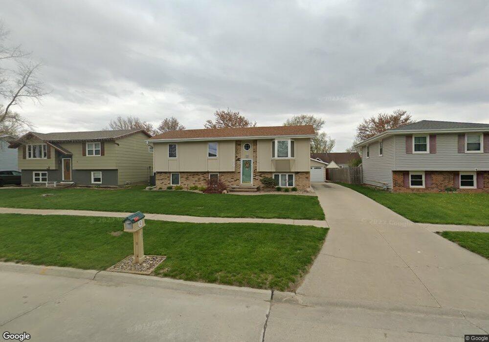 829 E 19th St N, Newton, IA 50208 - photo 1