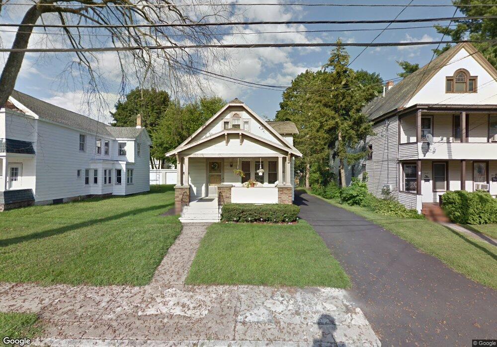 815 Thompson St, Schenectady, NY 12306 - photo 1