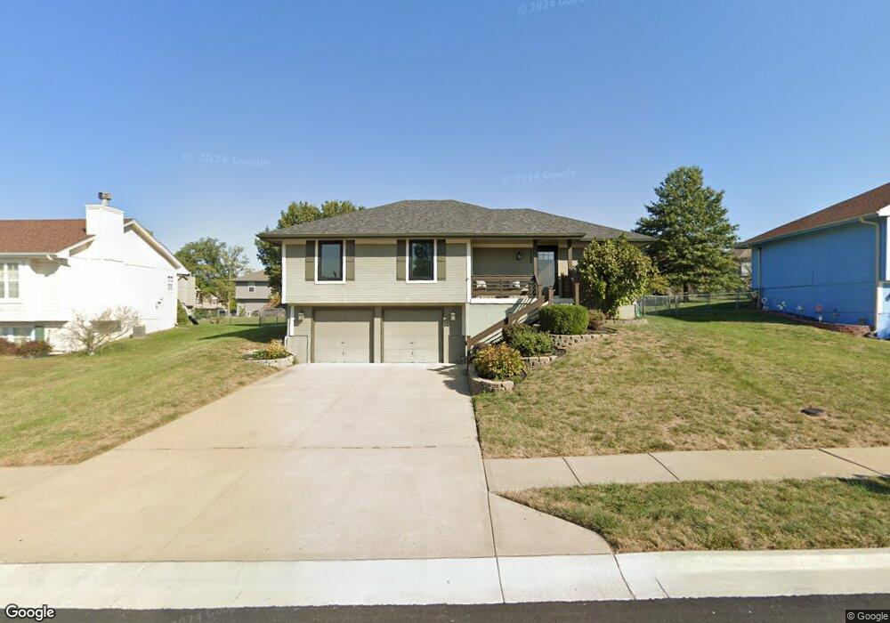 1702 Cody Dr, Raymore, MO 64083 - photo 1