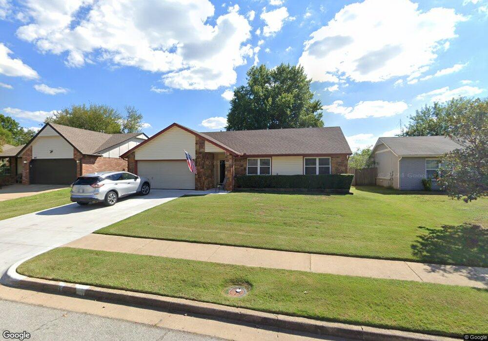 1821 W Honolulu St, Broken Arrow, OK 74012 - photo 1