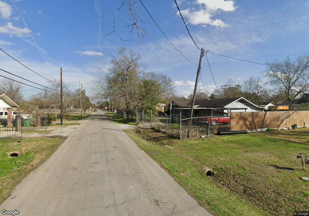 516 Post St, Houston, TX 77022 - photo 1