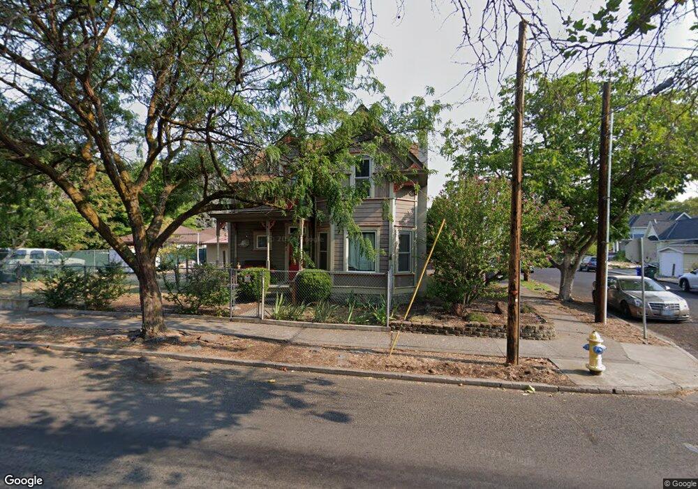 321 E 10th St, the Dalles, OR 97058 - photo 1