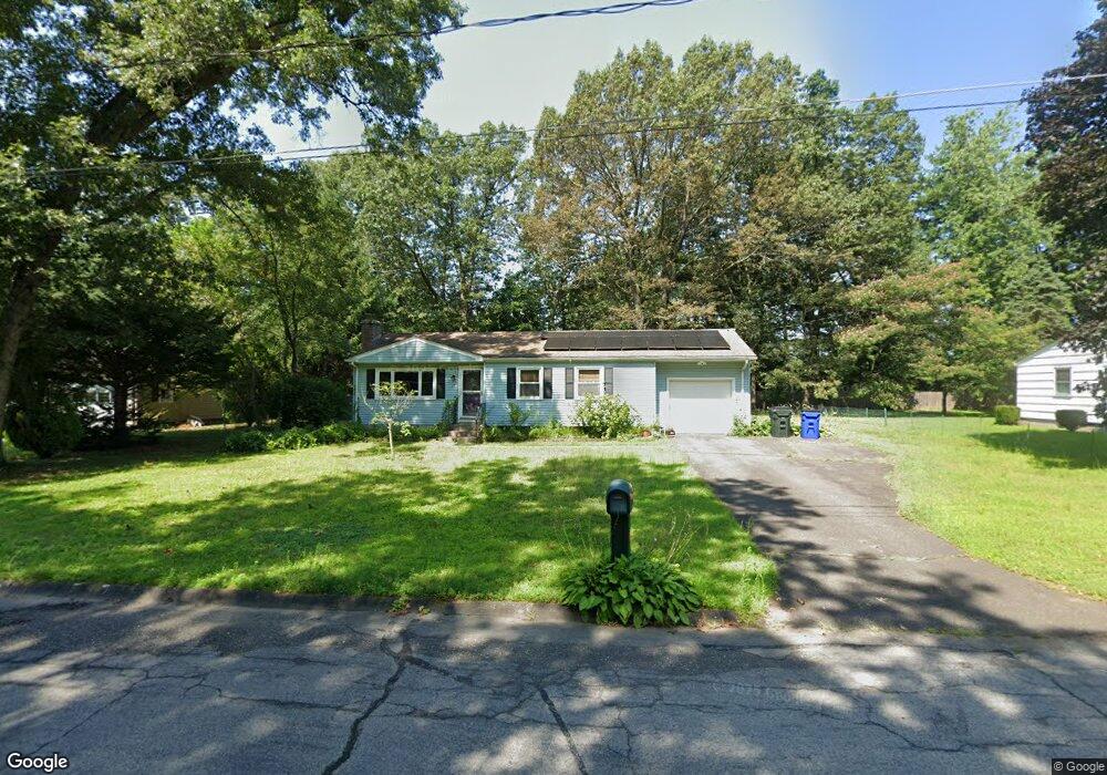 69 Leslie St, Windsor Locks, CT 06096 - photo 1