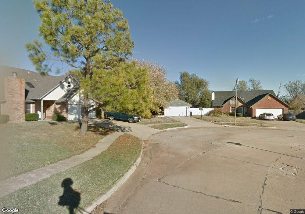 1521 NE 26th St, Moore, OK 73160 - photo 1