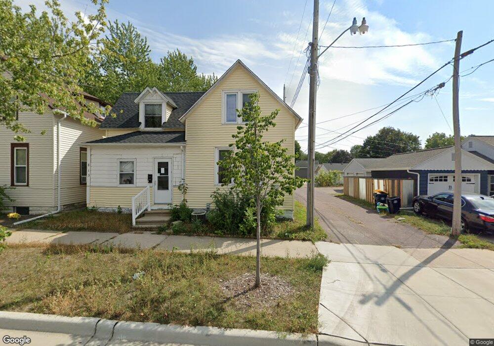 807 2nd St N, New Ulm, MN 56073 - photo 1