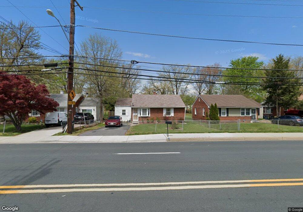 6627 Saint Barnabas Rd, Oxon Hill, MD 20745 - photo 1