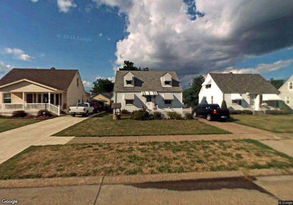 2429 E 35th St, Lorain, OH 44055 - photo 1