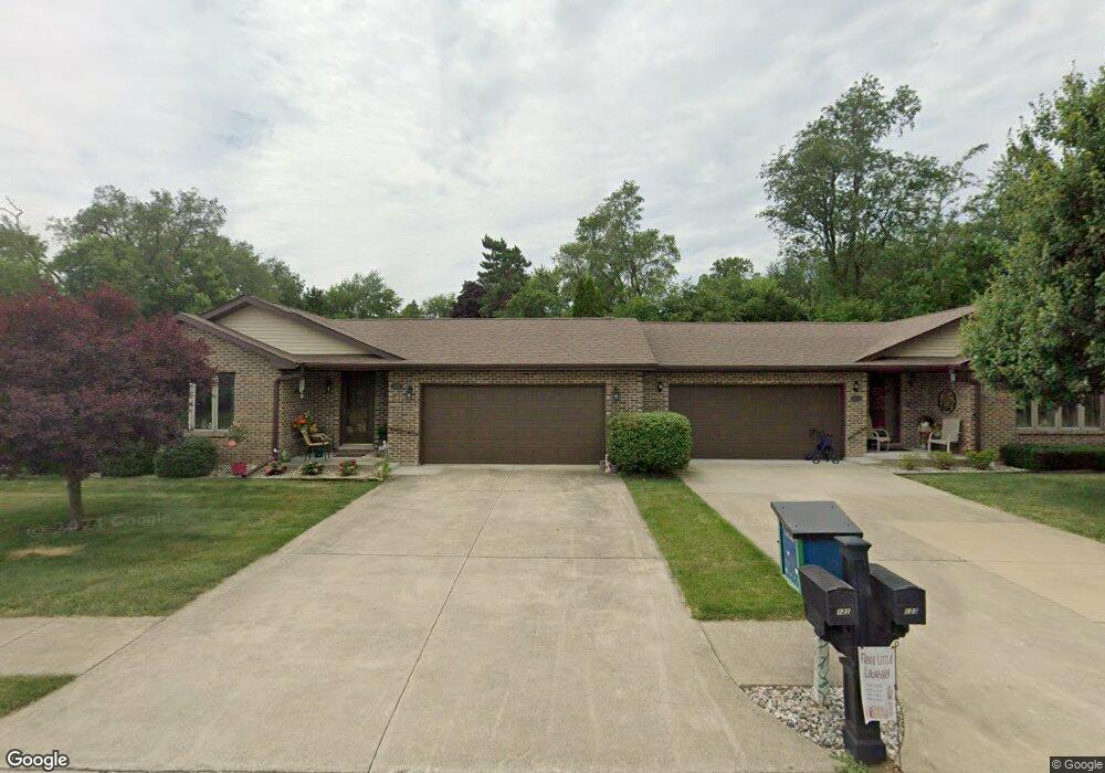 121 Regency Pkwy, La Porte, IN 46350 - photo 1