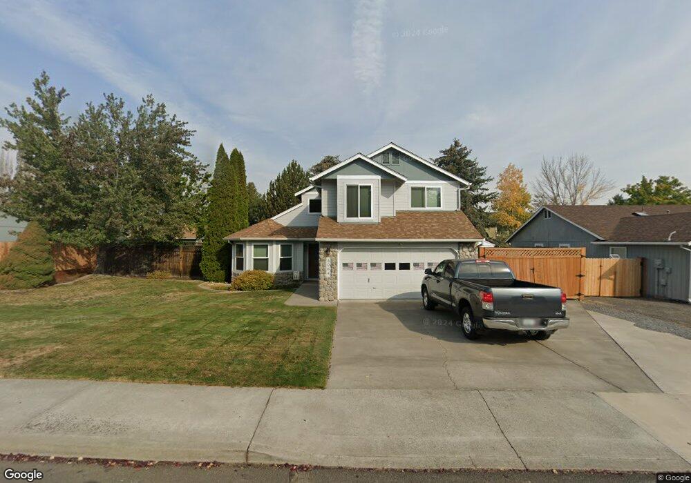 3064 NE Stanton Ave, Bend, OR 97701 - photo 1