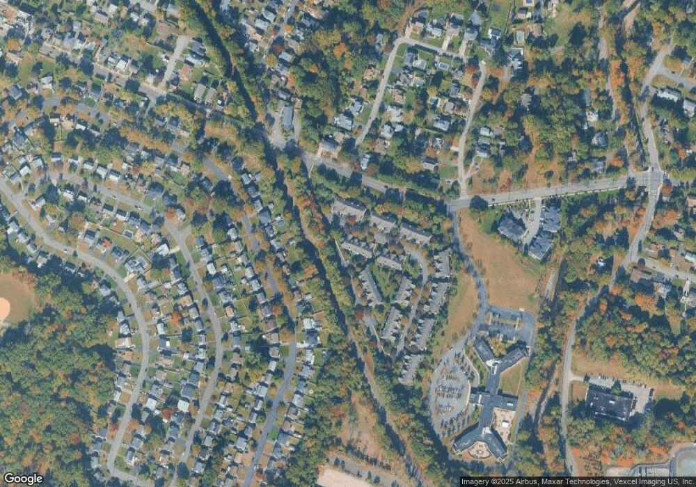 2 Chestnut Ct, Cedar Grove, NJ 07009 - photo 1