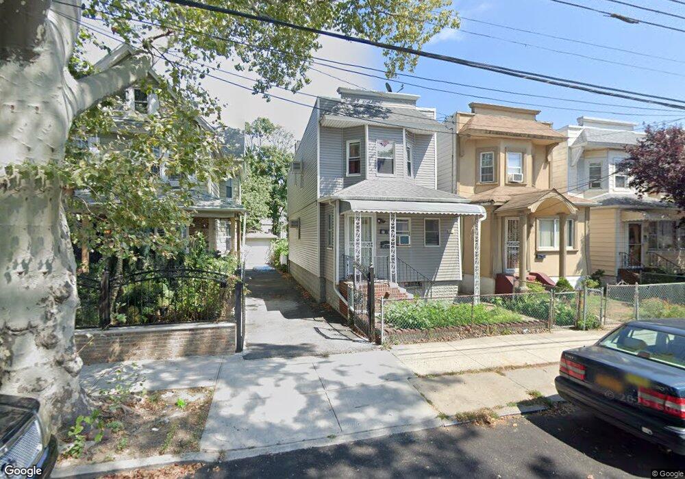 9119 109th St, Richmond Hill, NY 11418 - photo 1