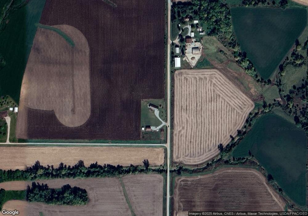 9327 E 20th St N, Newton, IA 50208 - photo 1