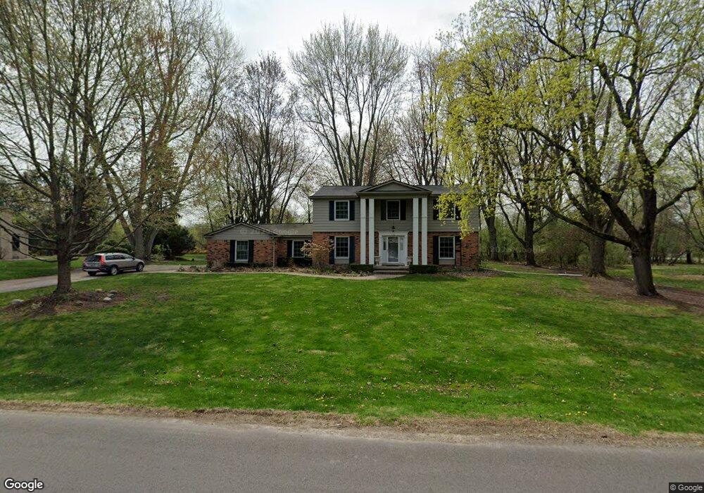 712 Westview Rd, Bloomfield Hills, MI 48304 - photo 1