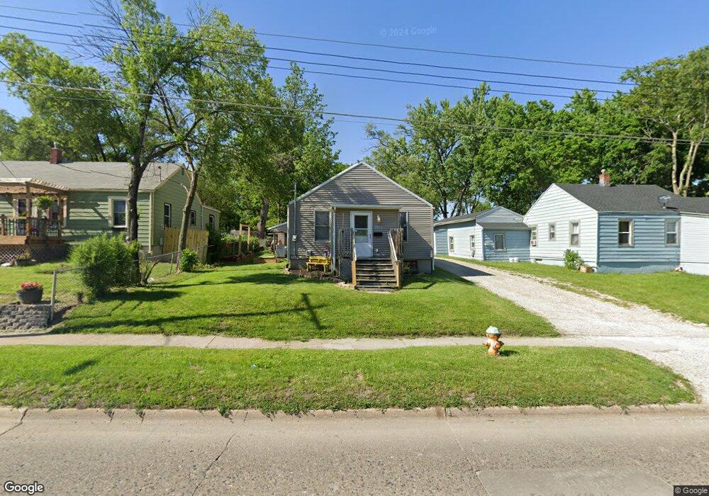 2934 E Euclid Ave, Des Moines, IA 50317 - photo 1