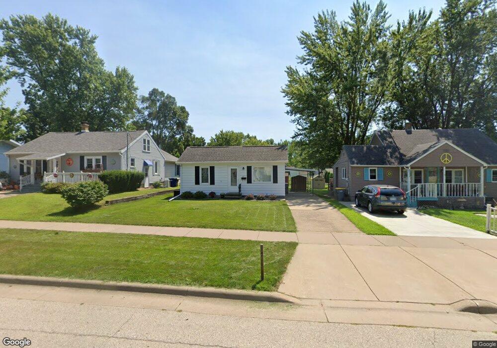 607 S 4th St, La Crescent, MN 55947 - photo 1