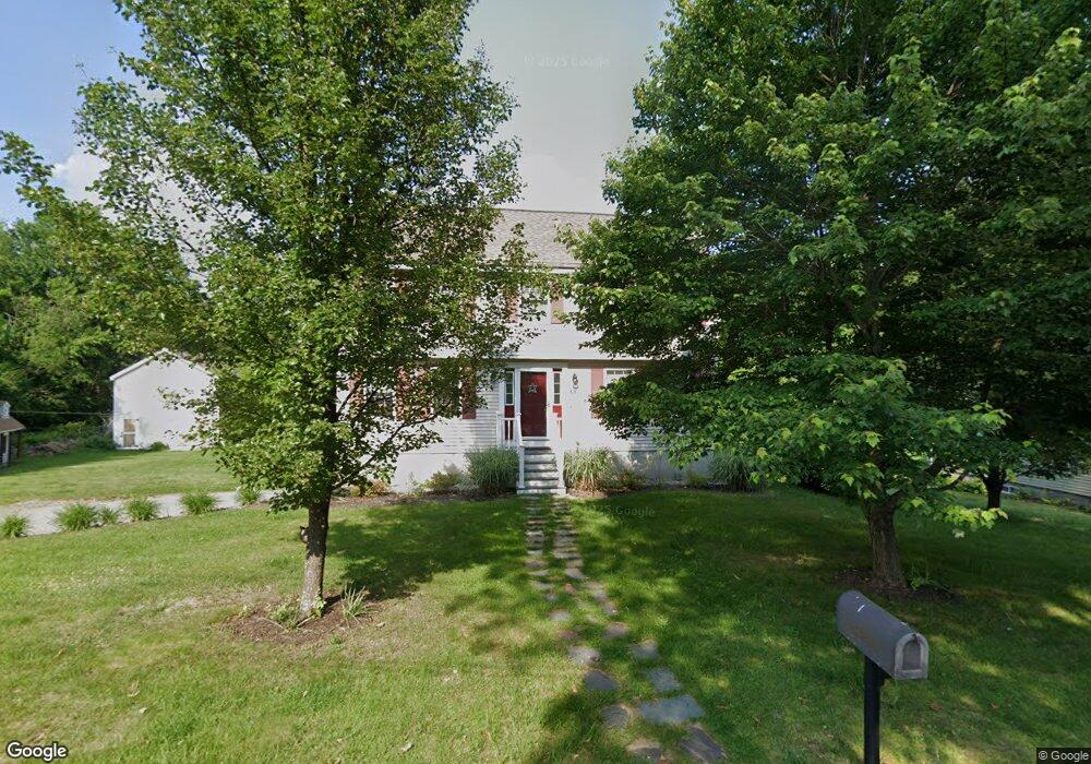 53 Albermarle Ave, Dracut, MA 01826 - photo 1