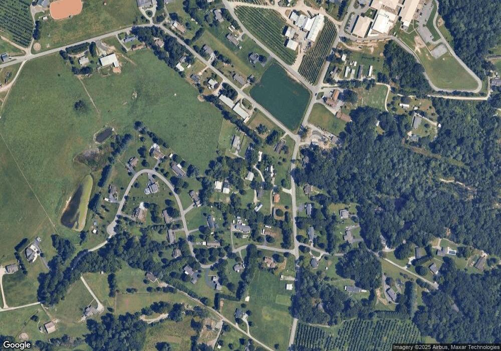 50 Kerr Ridge Dr, Hendersonville, NC 28792 - photo 1