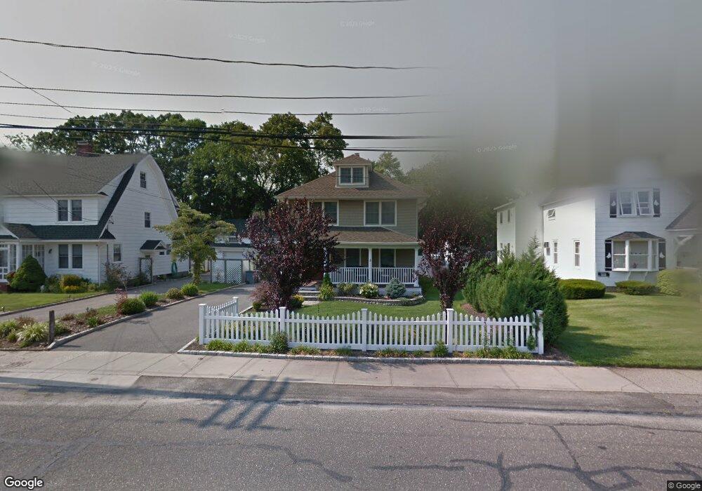 25 Brook St, Sayville, NY 11782 - photo 1