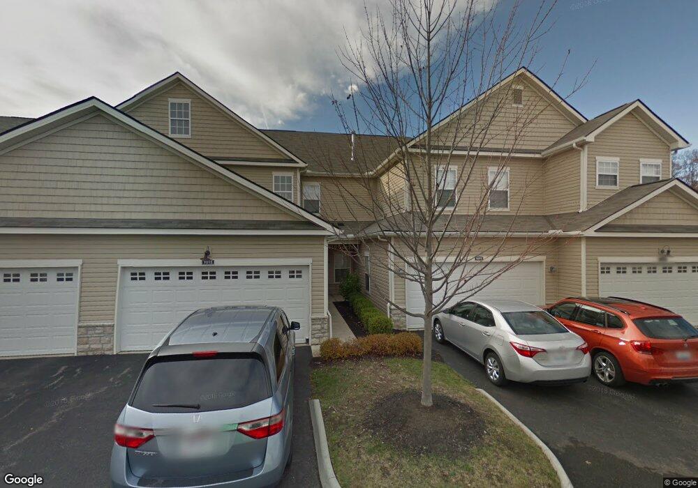 9095 Scenic View Cir unit 9095, Columbus, OH 43240 - photo 1