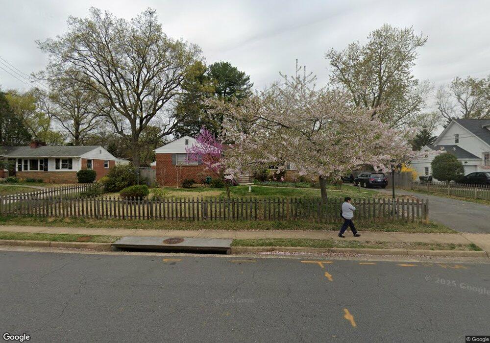 3464 Washington Dr, Falls Church, VA 22041 - photo 1