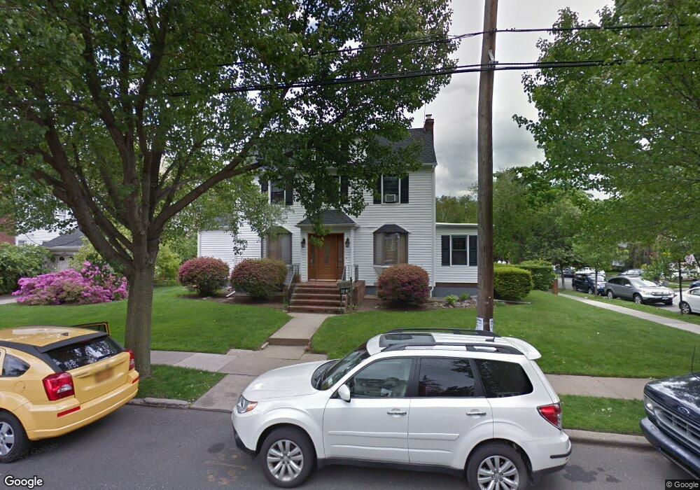 3381 170th St, Flushing, NY 11358 - photo 1