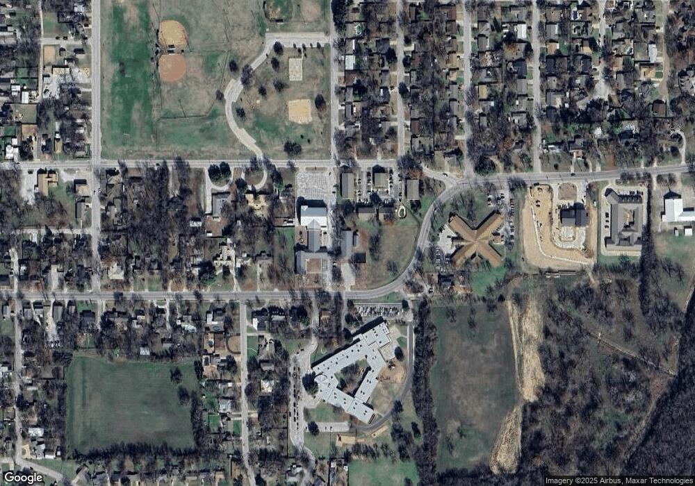 1812 E California St, Gainesville, TX 76240 - photo 1