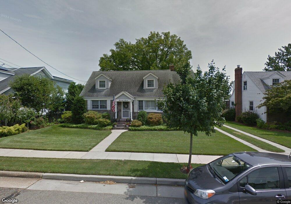77 Jerome Ave, Mineola, NY 11501 - photo 1