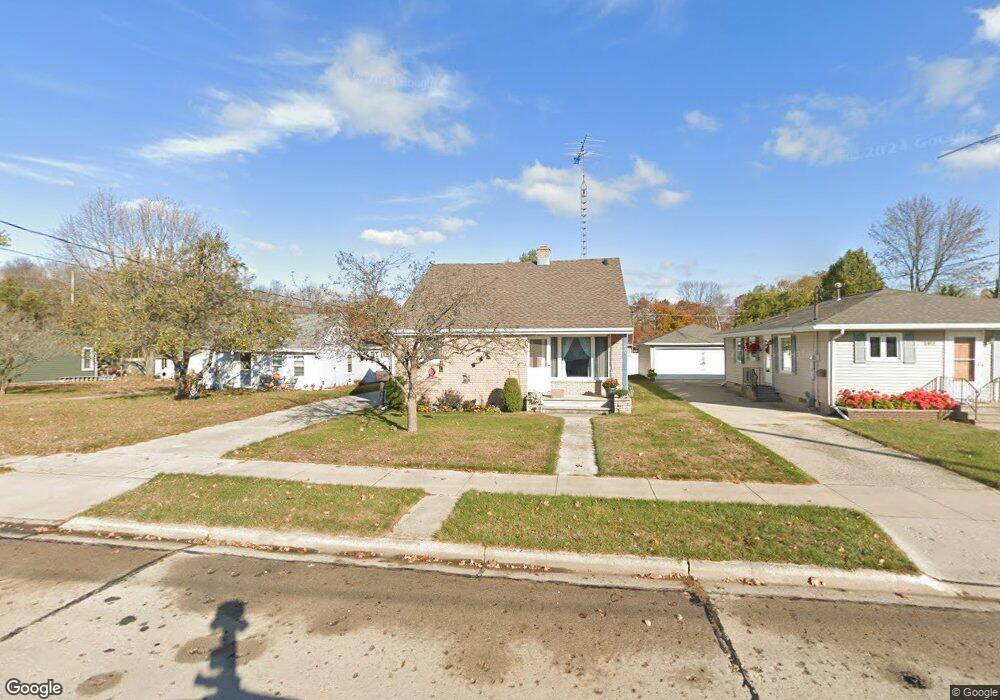 2822 11th St, Two Rivers, WI 54241 - photo 1