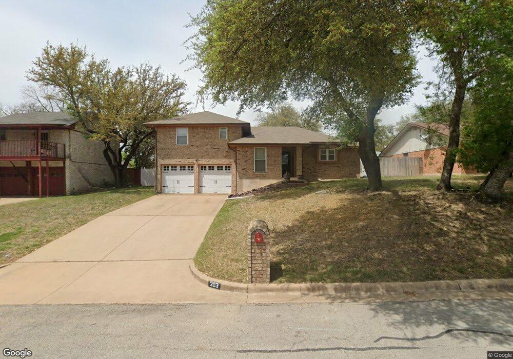 203 Oakridge Dr, Weatherford, TX 76086 - photo 1