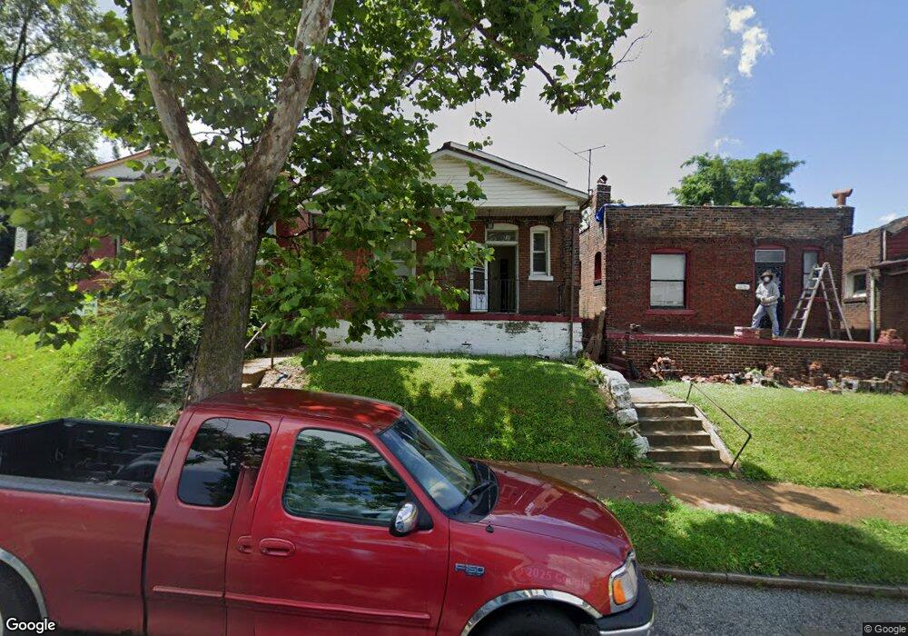 4468 Penrose St, Saint Louis, MO 63115 - photo 1