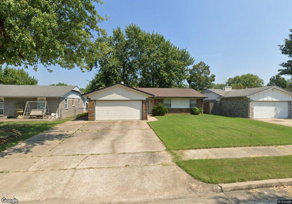 1745 S Spruce Ave, Broken Arrow, OK 74012 - photo 1