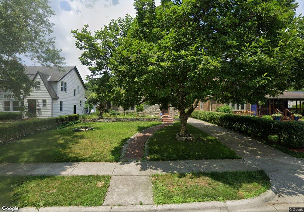 957 Montrose Ave, Columbus, OH 43209 - photo 1