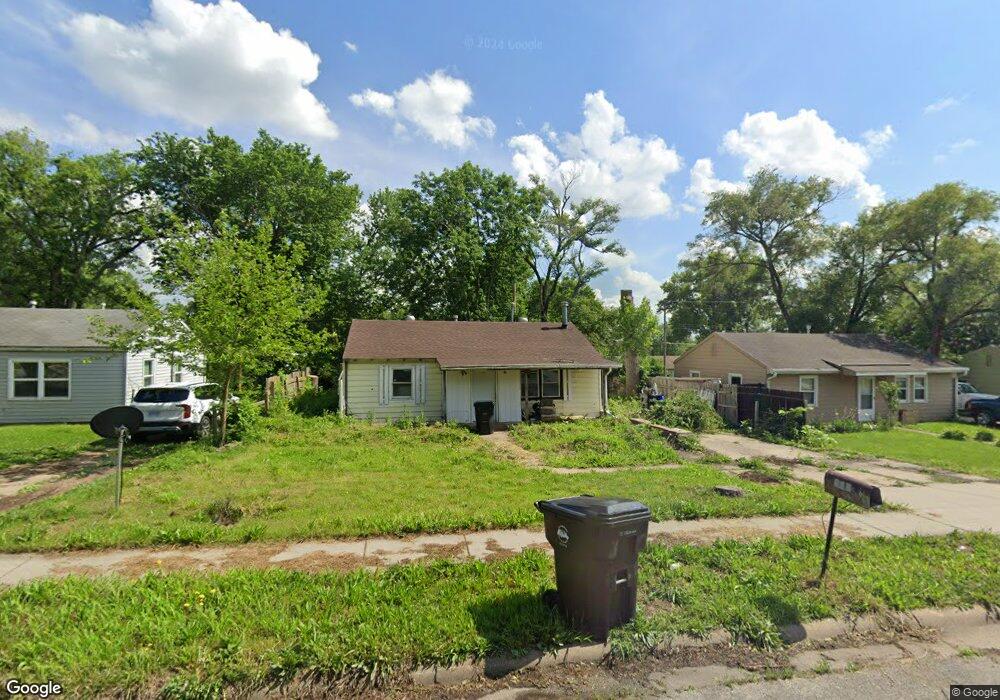 525 SE 36th St, Topeka, KS 66605 - photo 1