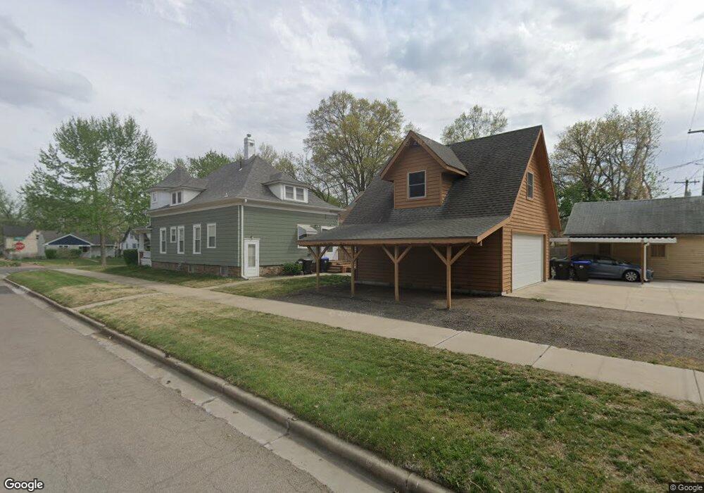 303 SW Fillmore St, Topeka, KS 66606 - photo 1