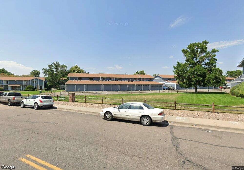 11768 E Canal Dr, Aurora, CO 80011 - photo 1