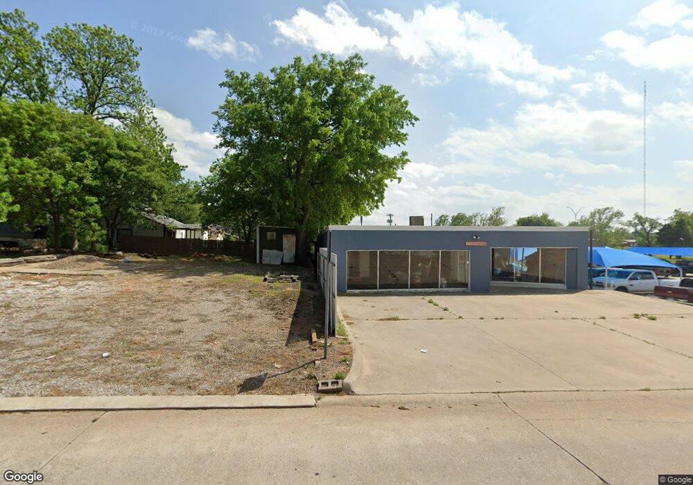 1504 W Spruce Ave, Duncan, OK 73533 - photo 1