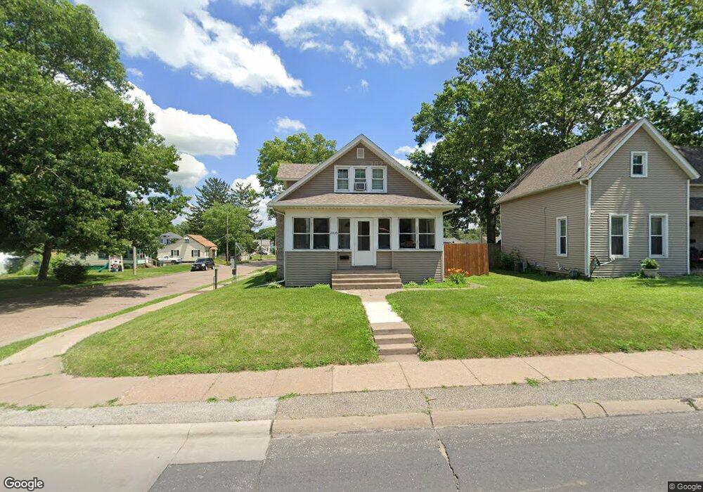 2035 N Division St, Davenport, IA 52804 - photo 1