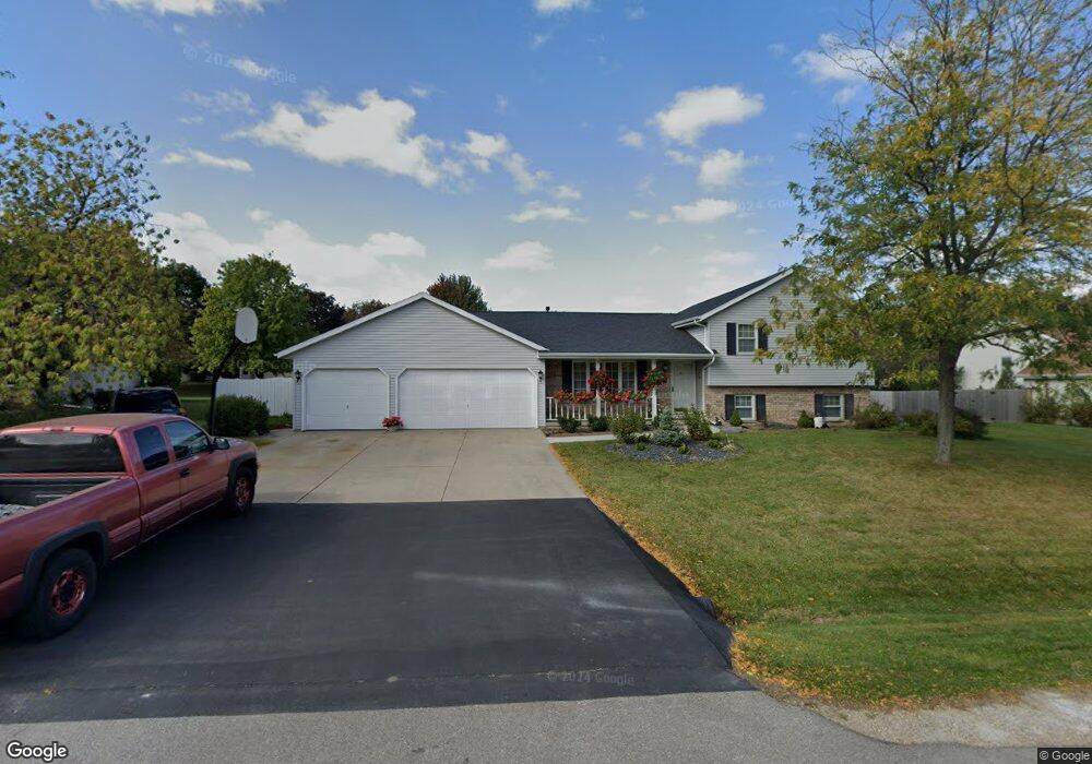 N9607 Golden Way, Appleton, WI 54915 - photo 1