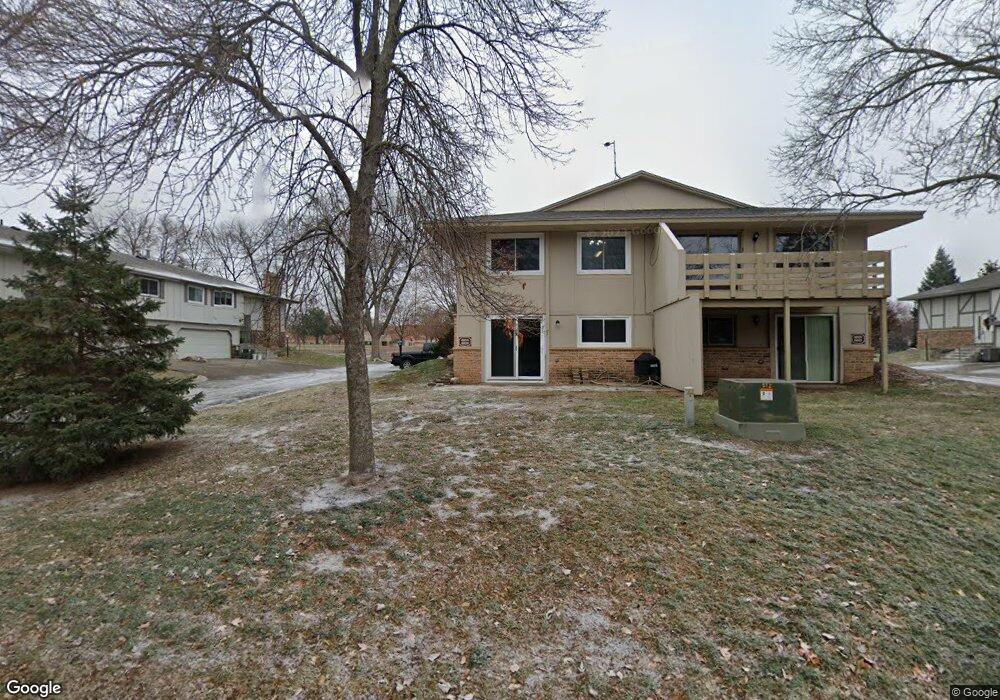 6924 Ives Ln N, Maple Grove, MN 55369 - photo 1