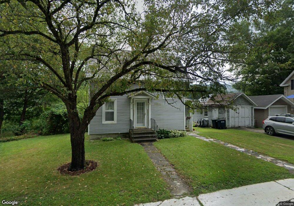 19 South St, Proctor, VT 05765 - photo 1