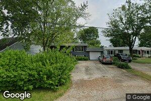 452 S Madison St, Oswego, IL 60543