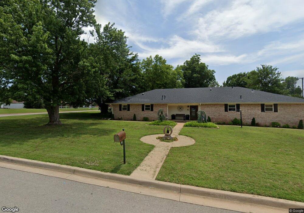 902 Palm Dr, Duncan, OK 73533 - photo 1