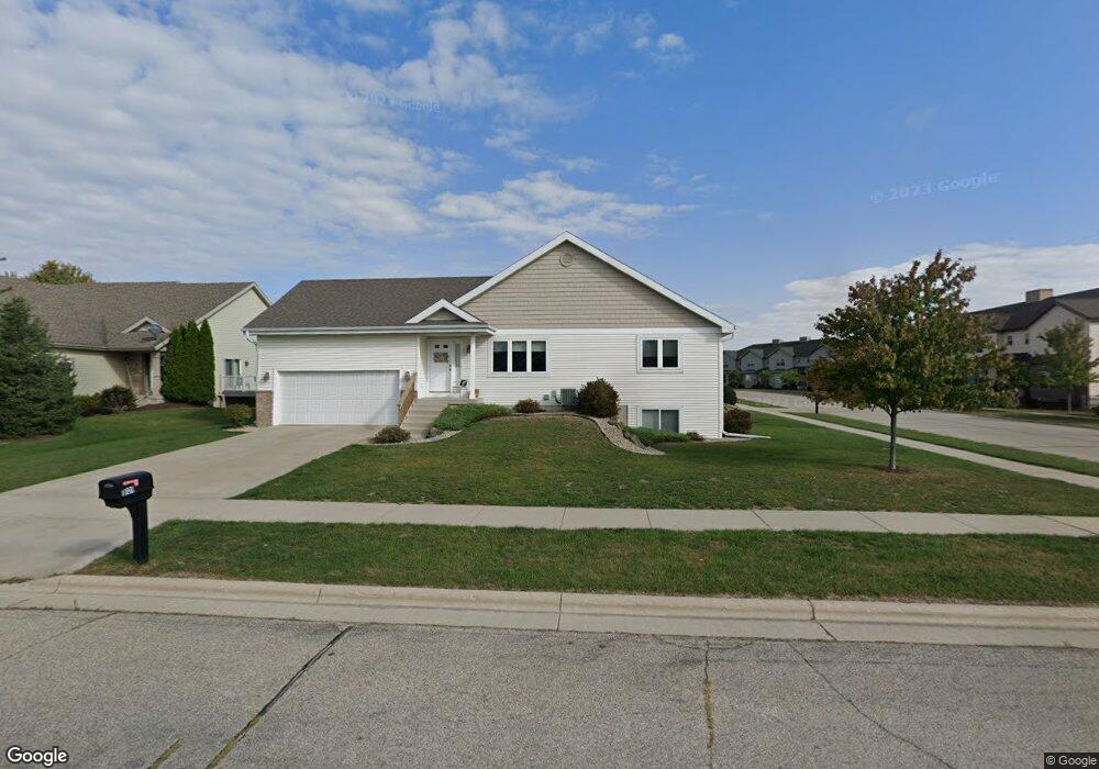 801 Oregon Parks Ave, Oregon, WI 53575 - photo 1