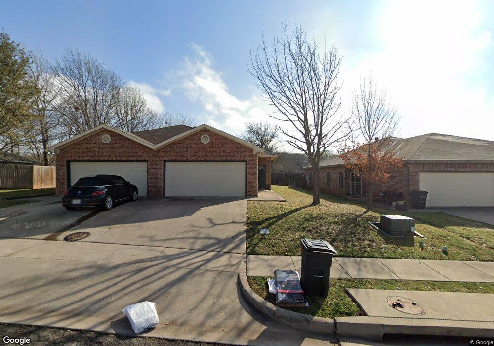 1704 E Bankhead Dr, Weatherford, TX 76086 - photo 1